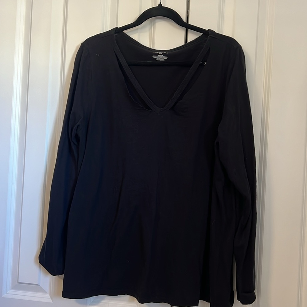 Old Navy V-Neck w/cutout